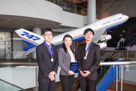 Aerospace Engineering graduate student Derek Chen won second place at Boeing's IT Case Competition earlier this month. Left to right: Illinois undergraduate student Anselmo Shim, CSL professor Grace Gao and Chen. 
