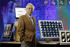 CSL researchers Tom Huang (pictured), Narendra Ahuja and William Sanders were among the 59 researchers who received a 2009 HP Labs Innovation Research Award.